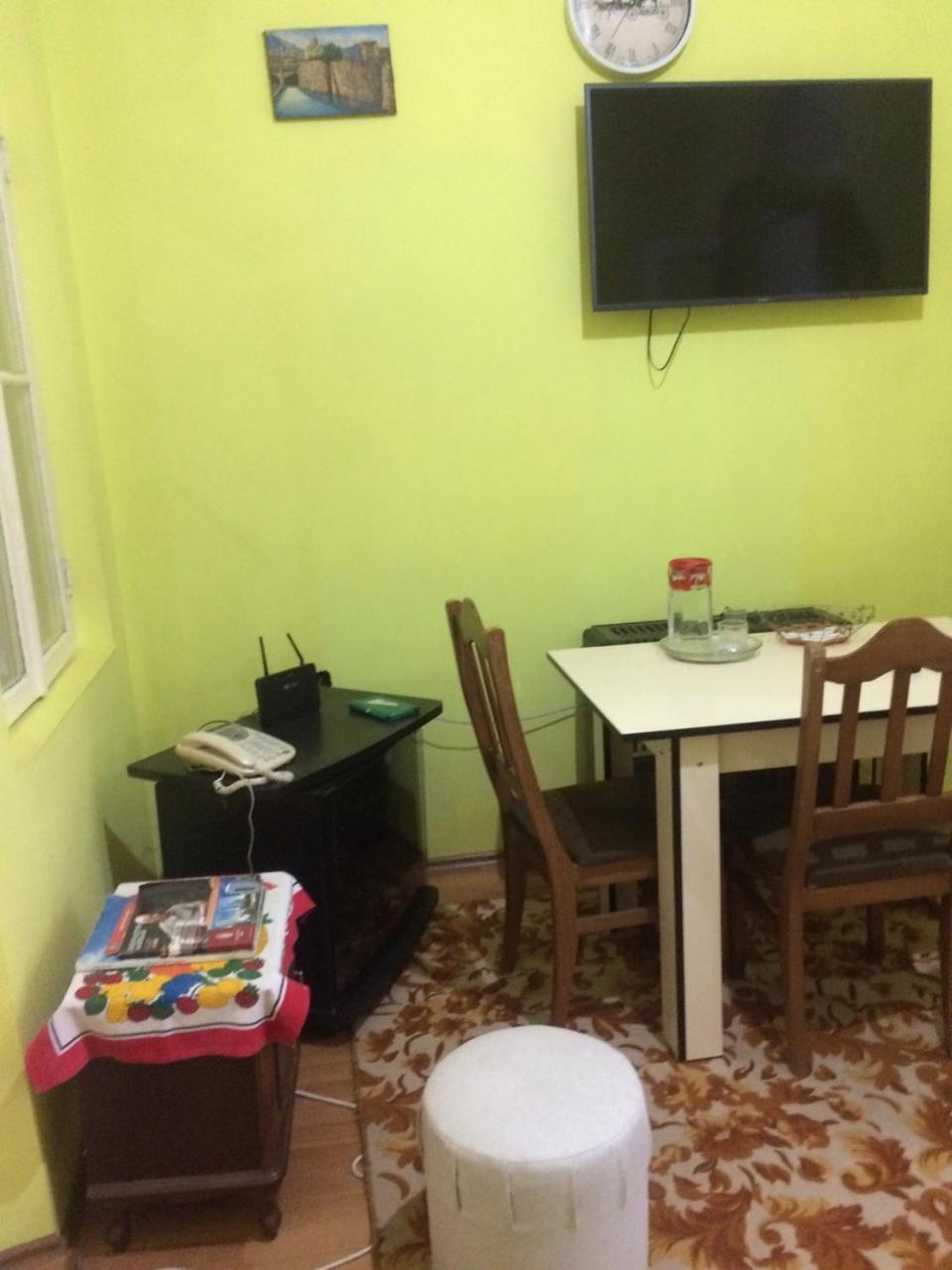 Batumi Guesthouse 28A エクステリア 写真