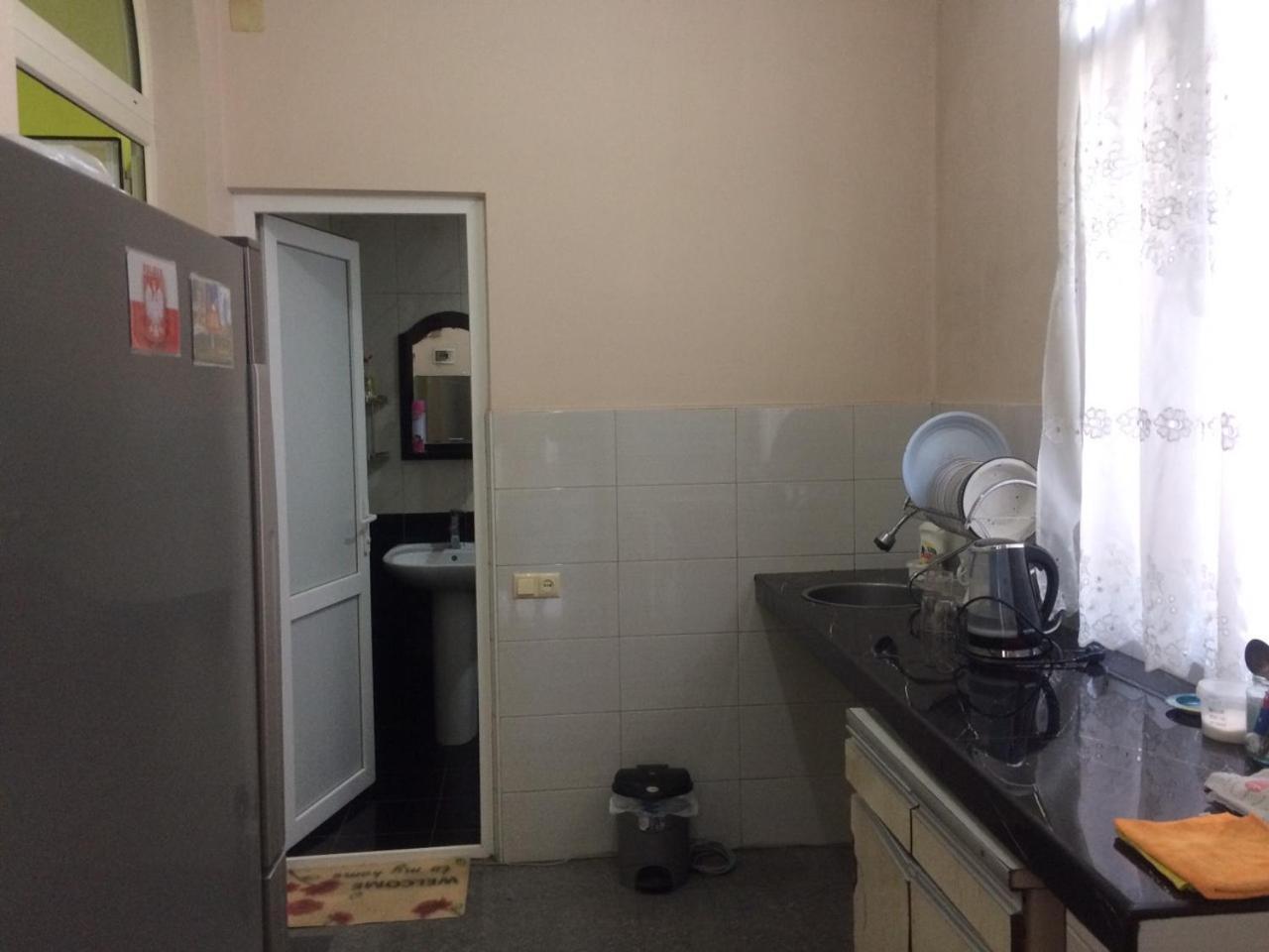 Batumi Guesthouse 28A エクステリア 写真
