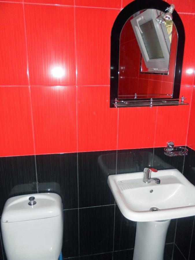 Batumi Guesthouse 28A エクステリア 写真