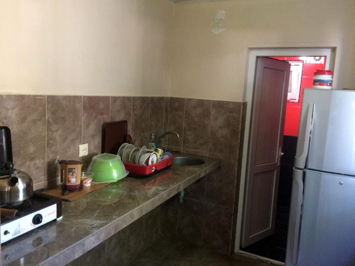 Batumi Guesthouse 28A エクステリア 写真