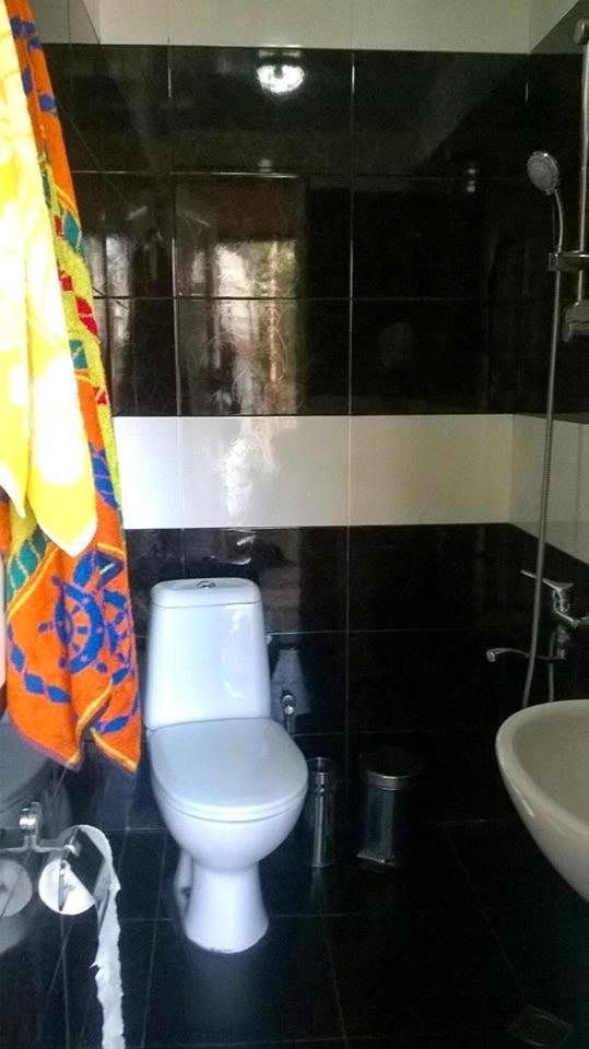 Batumi Guesthouse 28A エクステリア 写真
