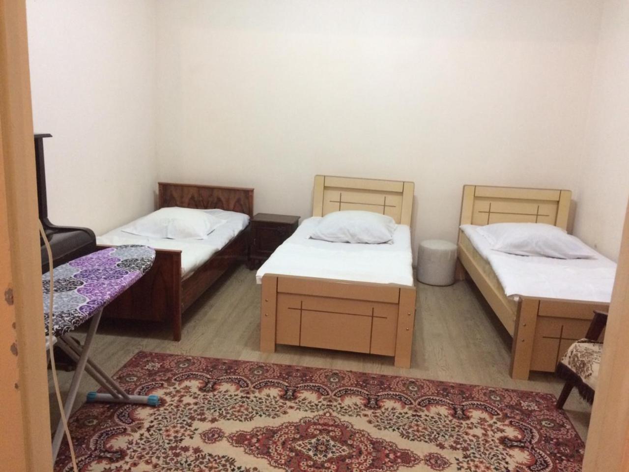 Batumi Guesthouse 28A エクステリア 写真