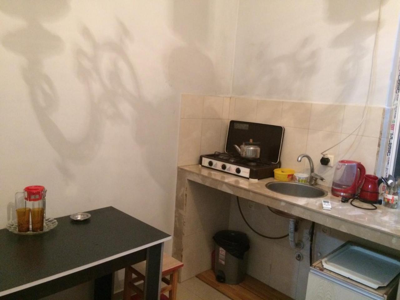 Batumi Guesthouse 28A エクステリア 写真