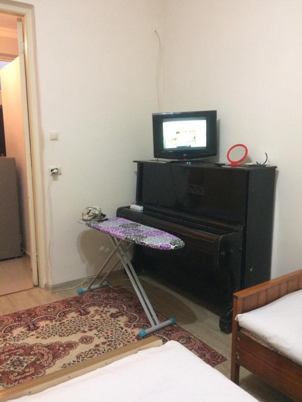 Batumi Guesthouse 28A エクステリア 写真