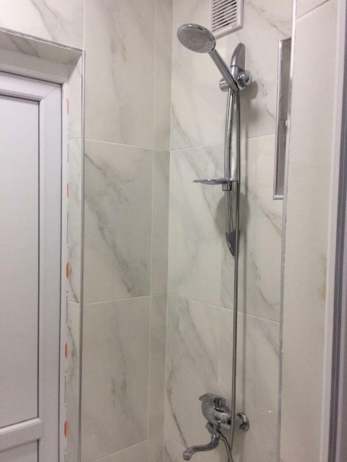 Batumi Guesthouse 28A エクステリア 写真