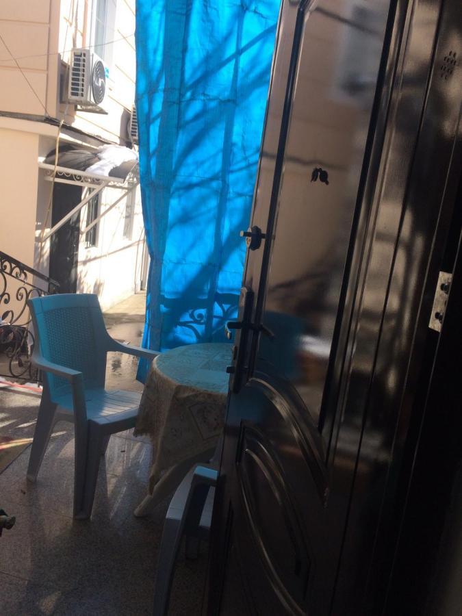 Batumi Guesthouse 28A エクステリア 写真